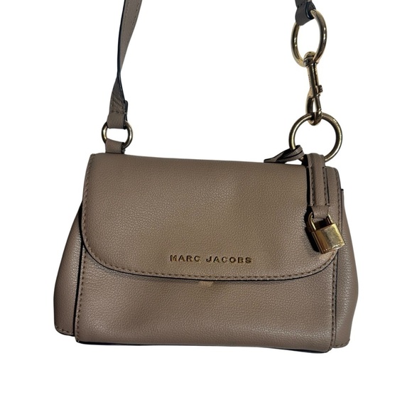 Marc Jacobs Mini Boho Grind Crossbody Purse Pebbled Leather Taupe Designer Bag - Picture 4 of 9